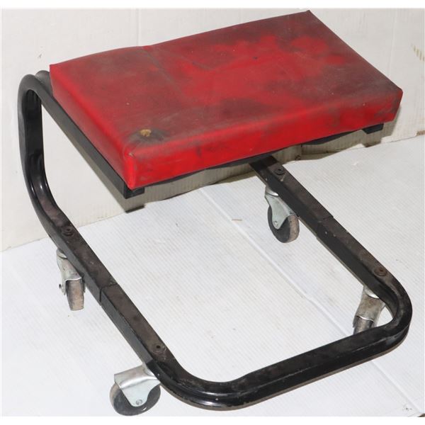 ROLLING SHOP STOOL