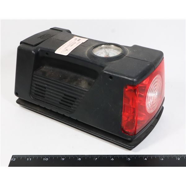 EMERGENCY ROADSIDE TIRE INFLATOR/ LIGHT