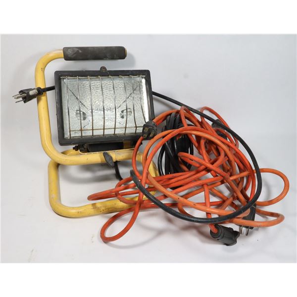HALOGEN WORK LIGHT WITH TWO EXTENSION CORDS