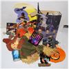 Image 1 : LARGE BOX OF FALL AND HALLOWEEN DECORATIONS