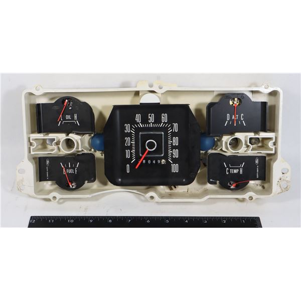 VINTAGE FORD INSTRUMENT CLUSTER