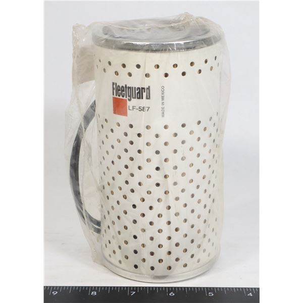 NOS FLEETGUARD LF-587 LUBE FILTER