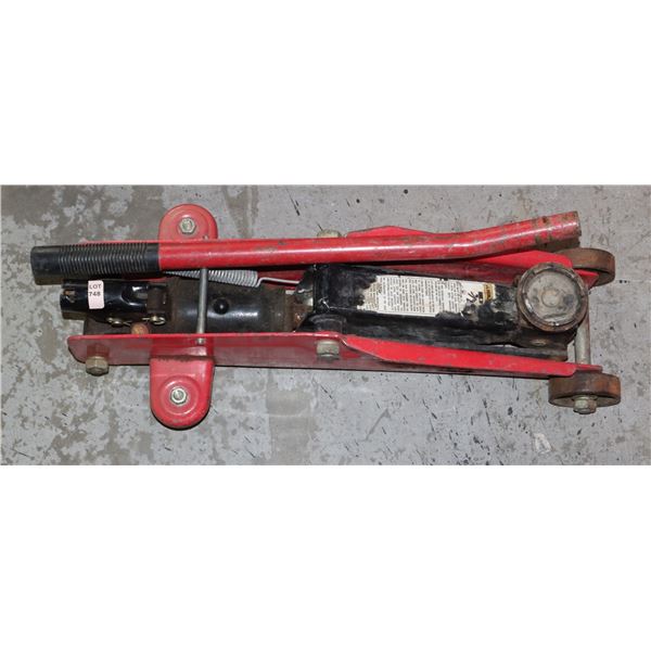 RED HYDRAULIC FLOOR JACK