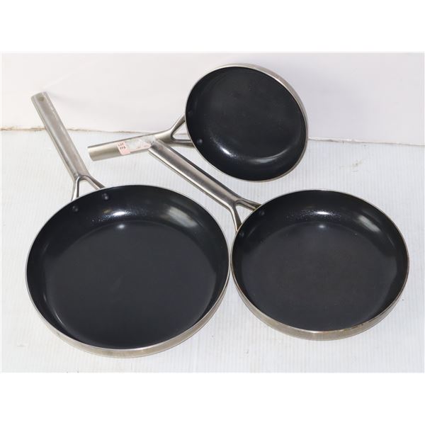 3PC SET OF BLUE DIAMOND FRYING PANS