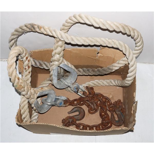 BOX WITH TOW ROPE AND TOW CHAIN