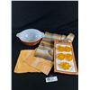 Image 1 : Misc Fall Lot, Pyrex Mix Bowl, Cookie Cutters, Linens