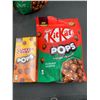 Image 2 : Lot of KitKat Pops Hazelnut (4 x 160g) Coffee Crisp Pops (4 x 70g)