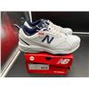 Image 1 : New Balance Trainers (Mens' size 8)