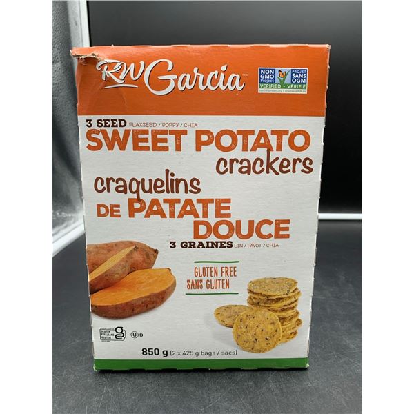 RW Garcia 3 Seed Sweet Potato Crackers (2 x 425g)