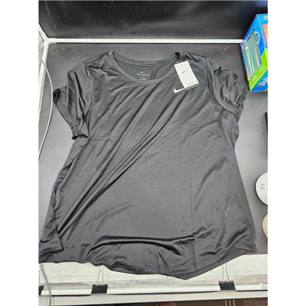 The Nike Tee Dri-Fit (2x)