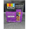 Image 1 : Kind Peanuts Salted Caramel Nut & Dark Chocolate Bars (12 x 40g)