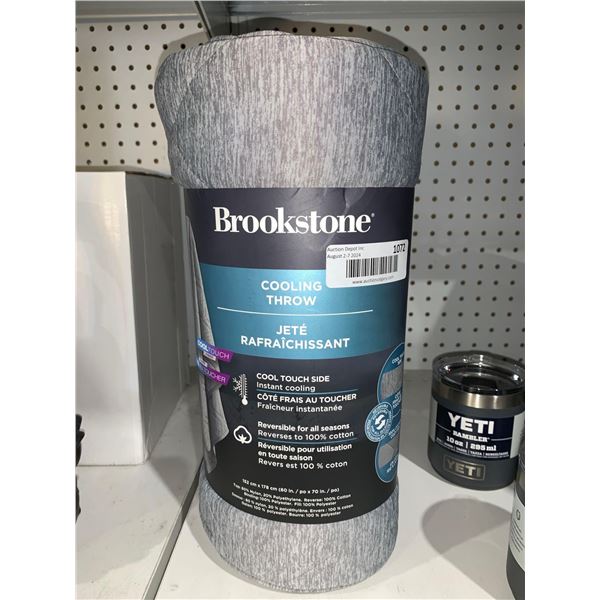 Brookstone Cooling Throw Blanket 50" x 70"
