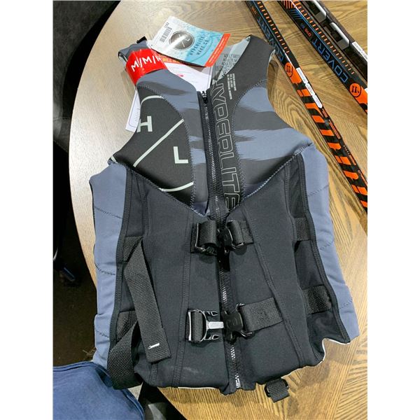 HyperLite Wake Co.Life Vest Size Medium