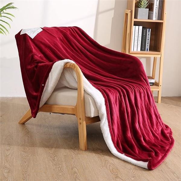 Max Kare Soft Flannel Heated Throw Blanket MKGL-TR01