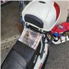 Image 8 : WHITE GIOBIKES SCOOTER, NEEDS BATTERY AND CHARGER, HAS KEYS