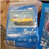 Image 2 : 3 SEVYLOR KIDS WAVE RING AND KICKBOARD AND TYCO RACING CAR SET