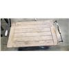 Image 2 : VINTAGE TABLE