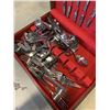 Image 2 : NEW CUTLERY IN WOODEN CASE