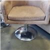 Image 2 : PAIR OF MICROFIBER CHAIRS WITH METAL BASE