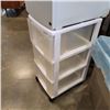 Image 2 : 3 DRAWER ROLLING ORGANIZER AND LOCKING SINGLE DRAWER FILE BOX WITH KEY