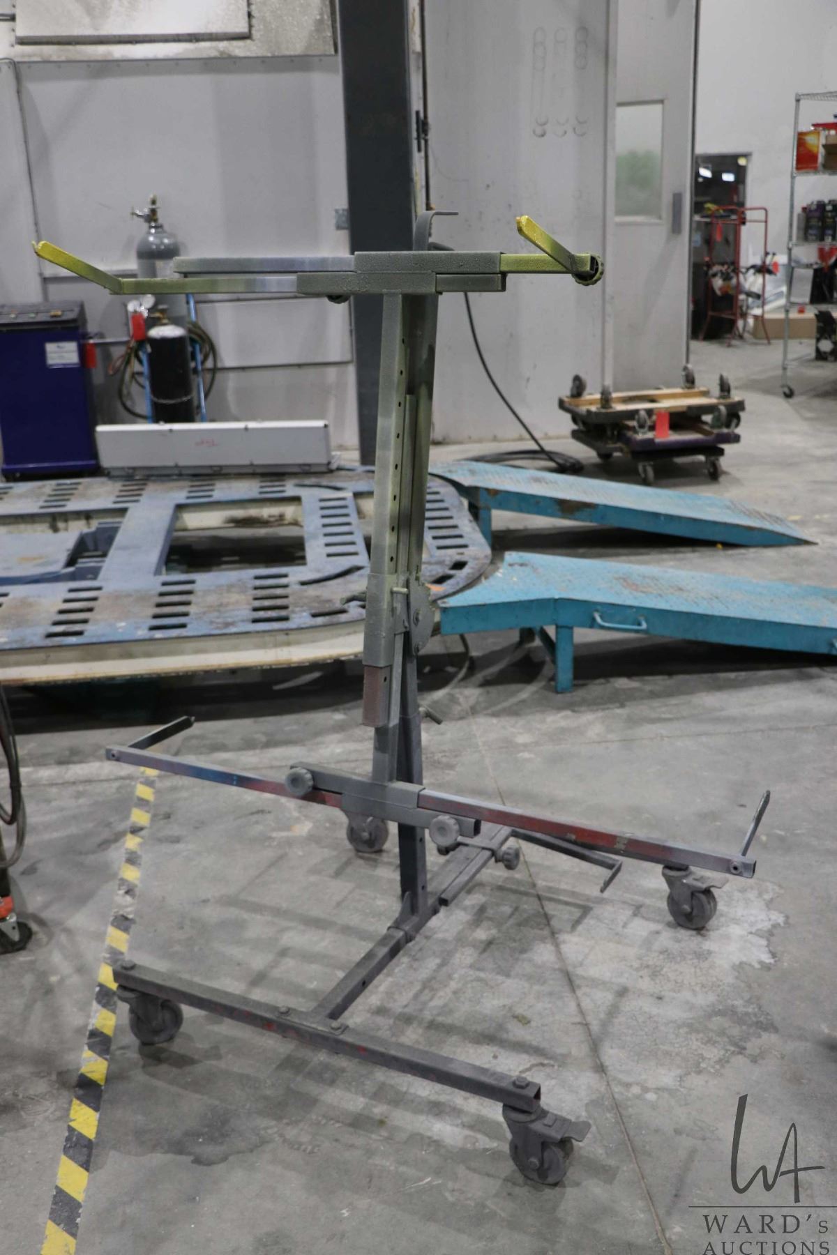 Panel Prepstand Body panel paint and prep stand, believed to be made by Innovative Tools