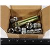 Image 1 : 14X1.5 H/T LOCKING LUGNUTS WITH KEY