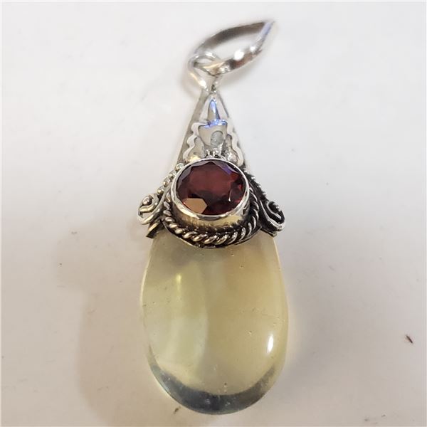 SILVER MOONSTONE GARNET PENDANT