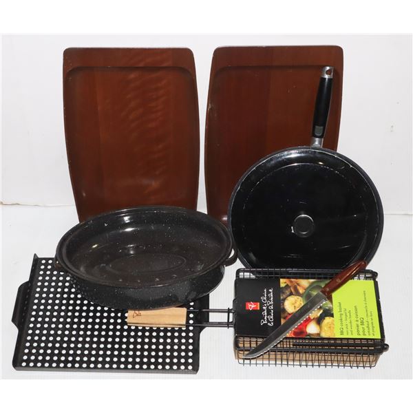 LARGE PLASTIC BIN WITH COOKING EQUIPMENT ROASTING