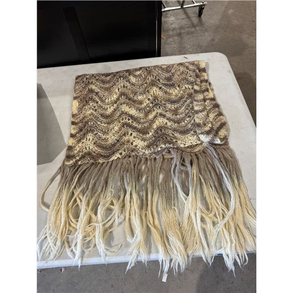 Handcrafted scarf