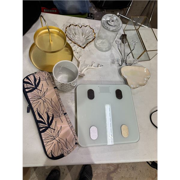 Home decor and scale