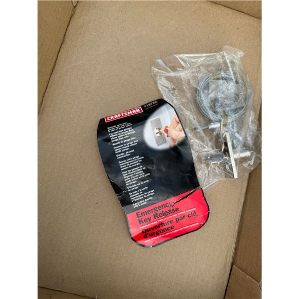 Craftsman emergency key release