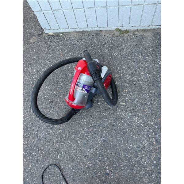 Dirt devil vacuum