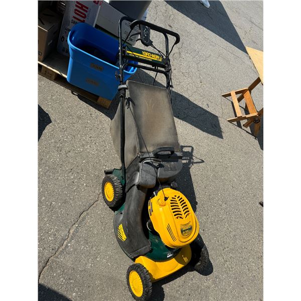 Yard man lawnmower works well recently serviced