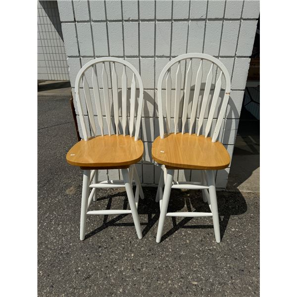 To swivel stools 24 inches to seat