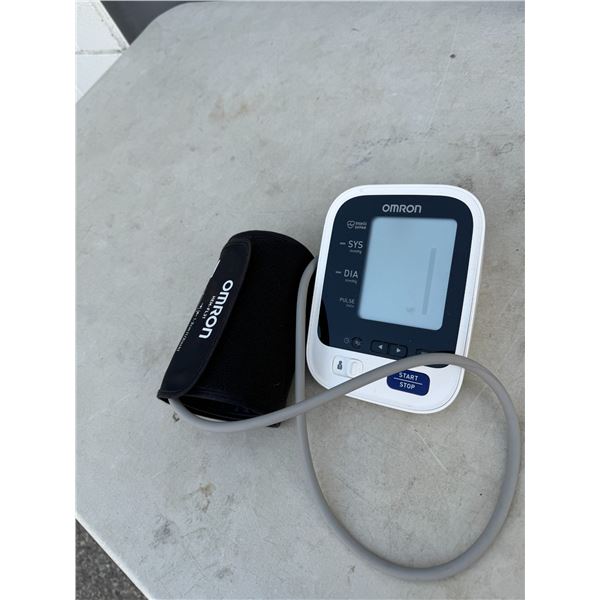 Blood pressure monitor no power cord