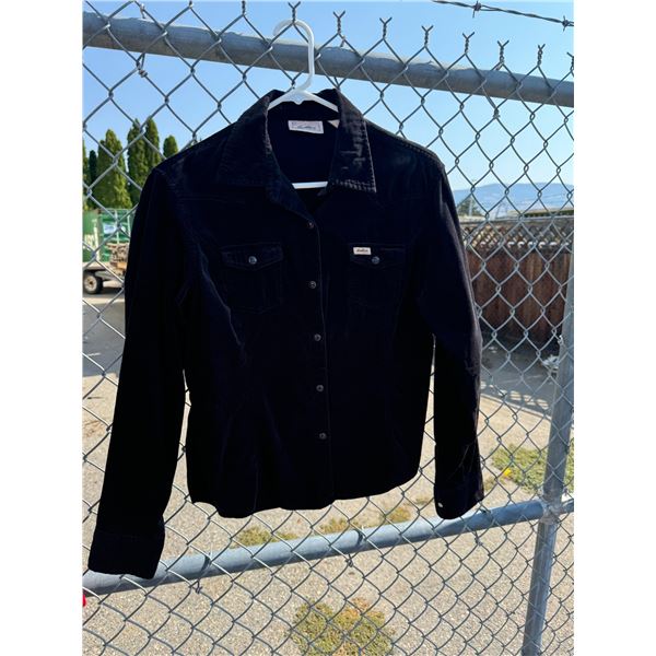 Women's Levi's brush denim Snapp front shirt size large (12/14)