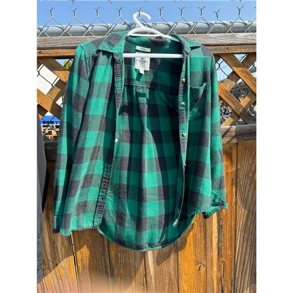 American Eagle boyfriend fit small shirt