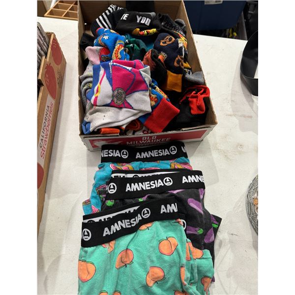 Underwear xl and socks