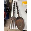Image 1 : Large carved spoon and fork