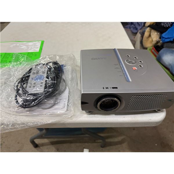 Samuel Pro extra X projector