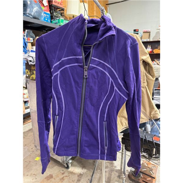 Lulu zip up size 8
