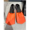 Image 1 : Flippers size 7 to 9