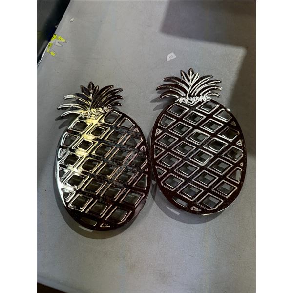 pineapple, trivets