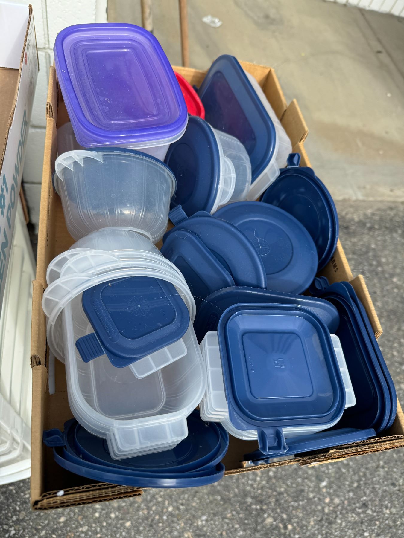 Reusable containers
