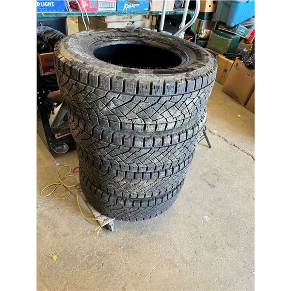 Tire LT 265/70 R17