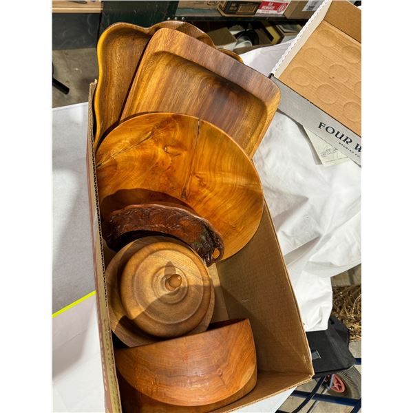 Wood trays and bowls, etc.