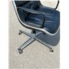 Image 12 : Charles Pollock For Knoll Executive Leather Armchair Office Chair