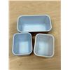 Image 6 : 3 Pyrex Refrigerator Fridge Dishes & Lids - Largest 1.5 Pt. - nice overall