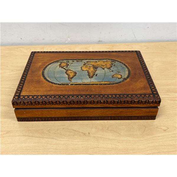 Nice Wooden Trinket / Storage Box - Approx: 11.75x8x2.5"