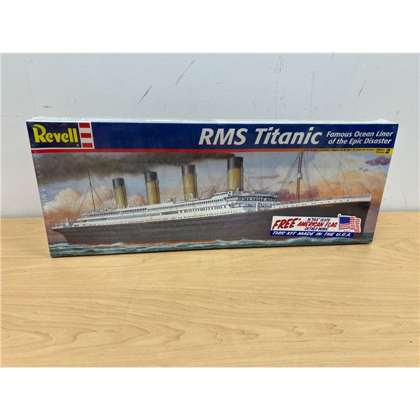New Sealed Revell RMS Titanic Model Kit 1:570 scale - see all photos